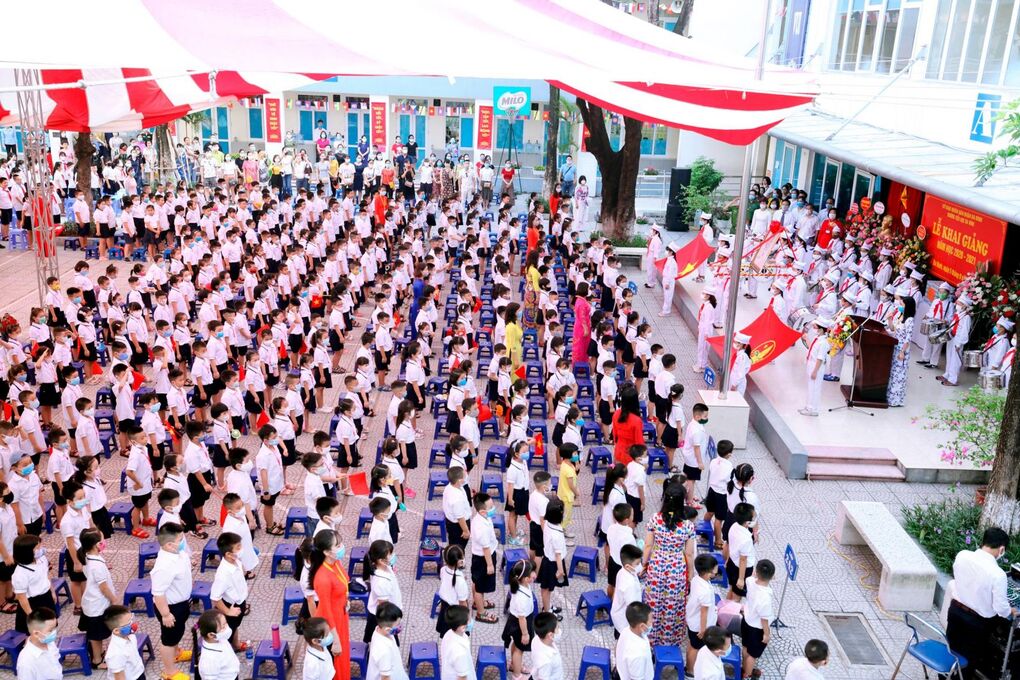 Trường Tiểu học Ba Đình hân hoan trong ngày khai giảng năm học mới 2020 - 2021