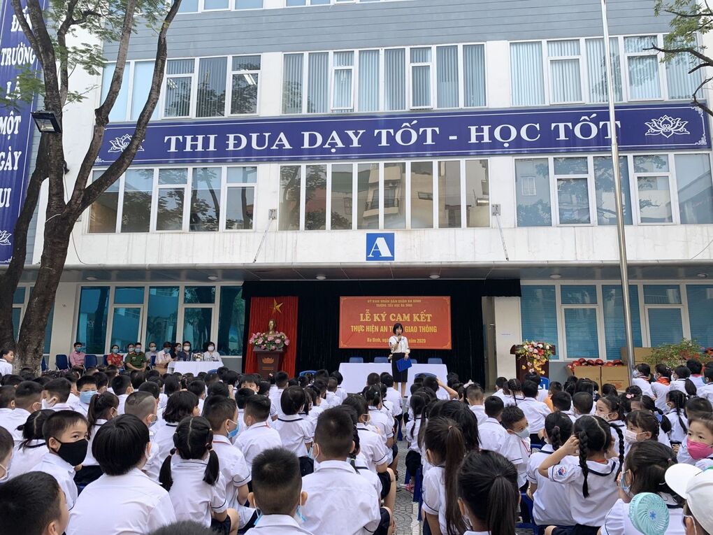 Lễ ký cam kết thực hiện tốt "An toàn giao thông" năm học 2020 - 2021