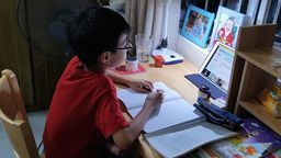 Những buổi học đầu tiên của cô và trò khối 5 trường TH Ba Đình