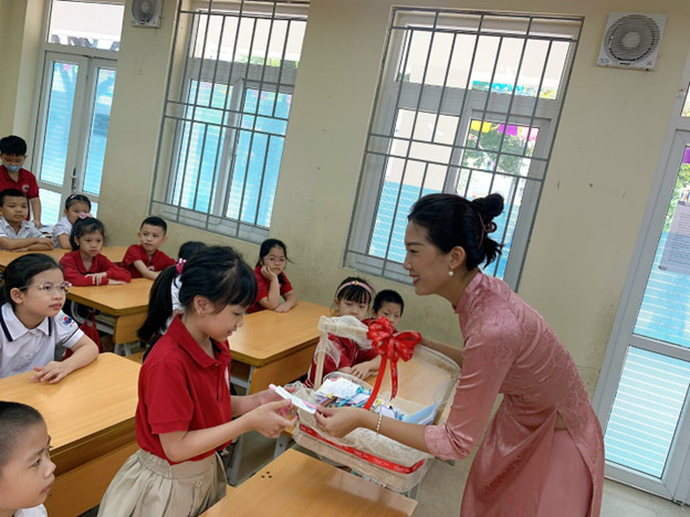 Lớp 3A1: Niềm vui bất ngờ ngày đầu năm học mới.