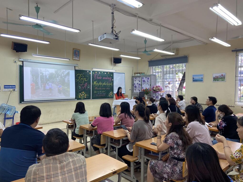 Họp phụ huynh đầu năm học 2022 - 2023