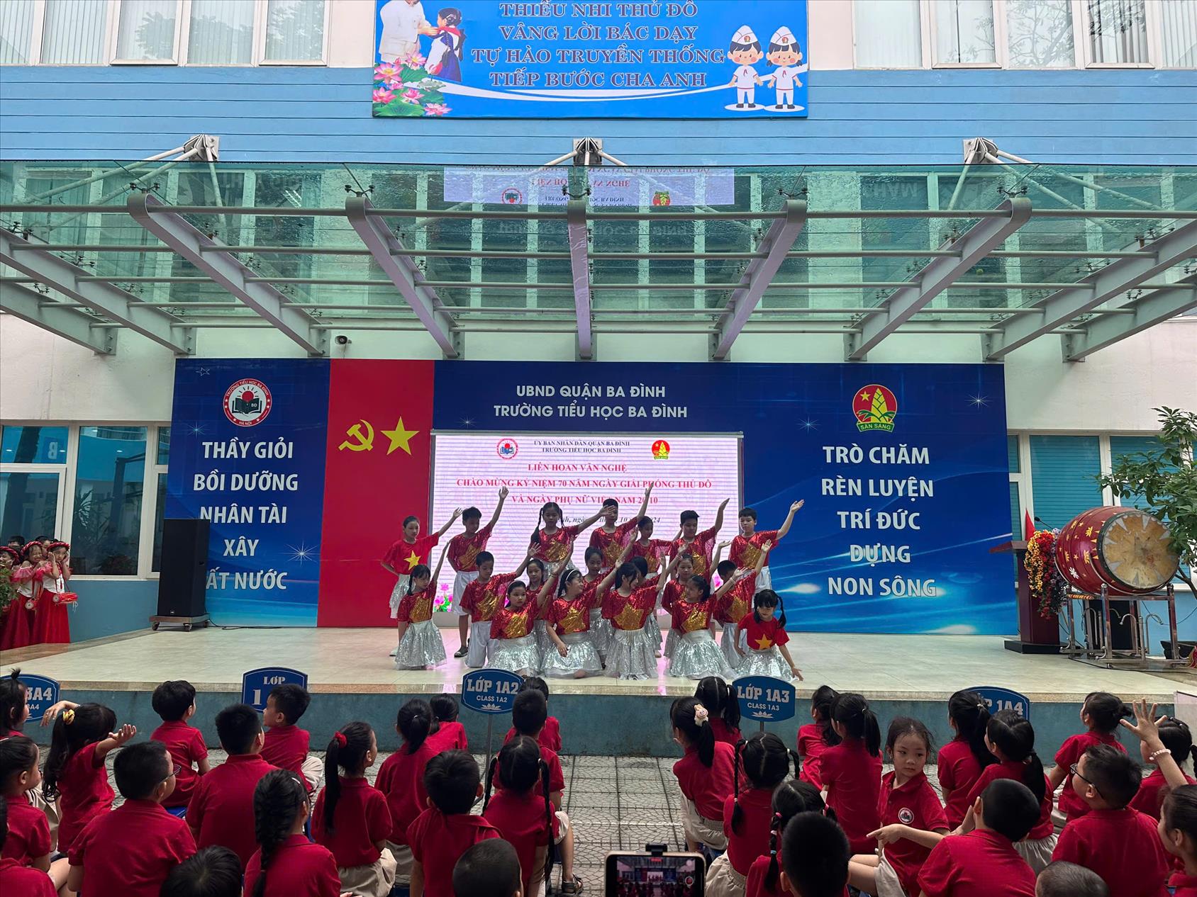 Liên hoan Văn nghệ Chào mừng Kỷ niệm 70 năm ngày Giải phóng Thủ đô - Tập thể lớp 4A4