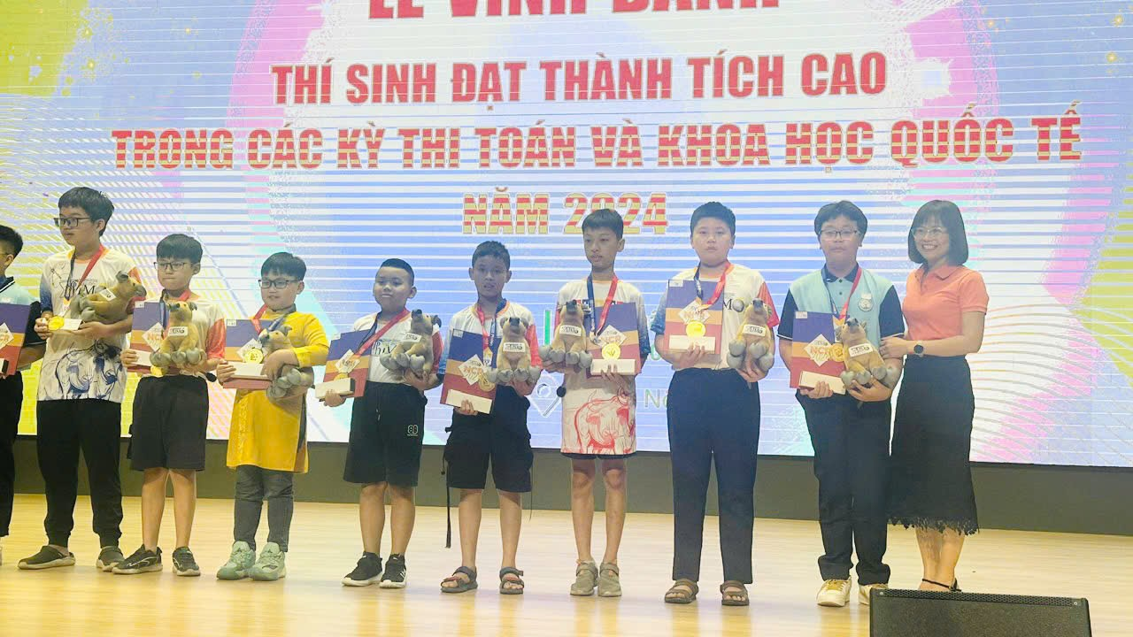 Học sinh Nguyễn Minh Hiển đạt giải Vàng cuộc thi Toán quốc tế PhIMO