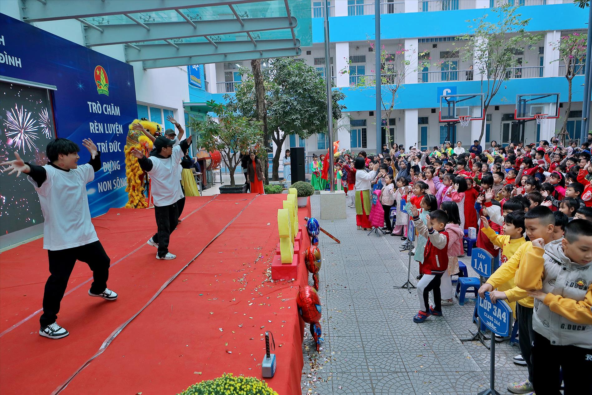 [Chương trình Chào năm mới 2025] Flashmod Happy New Year