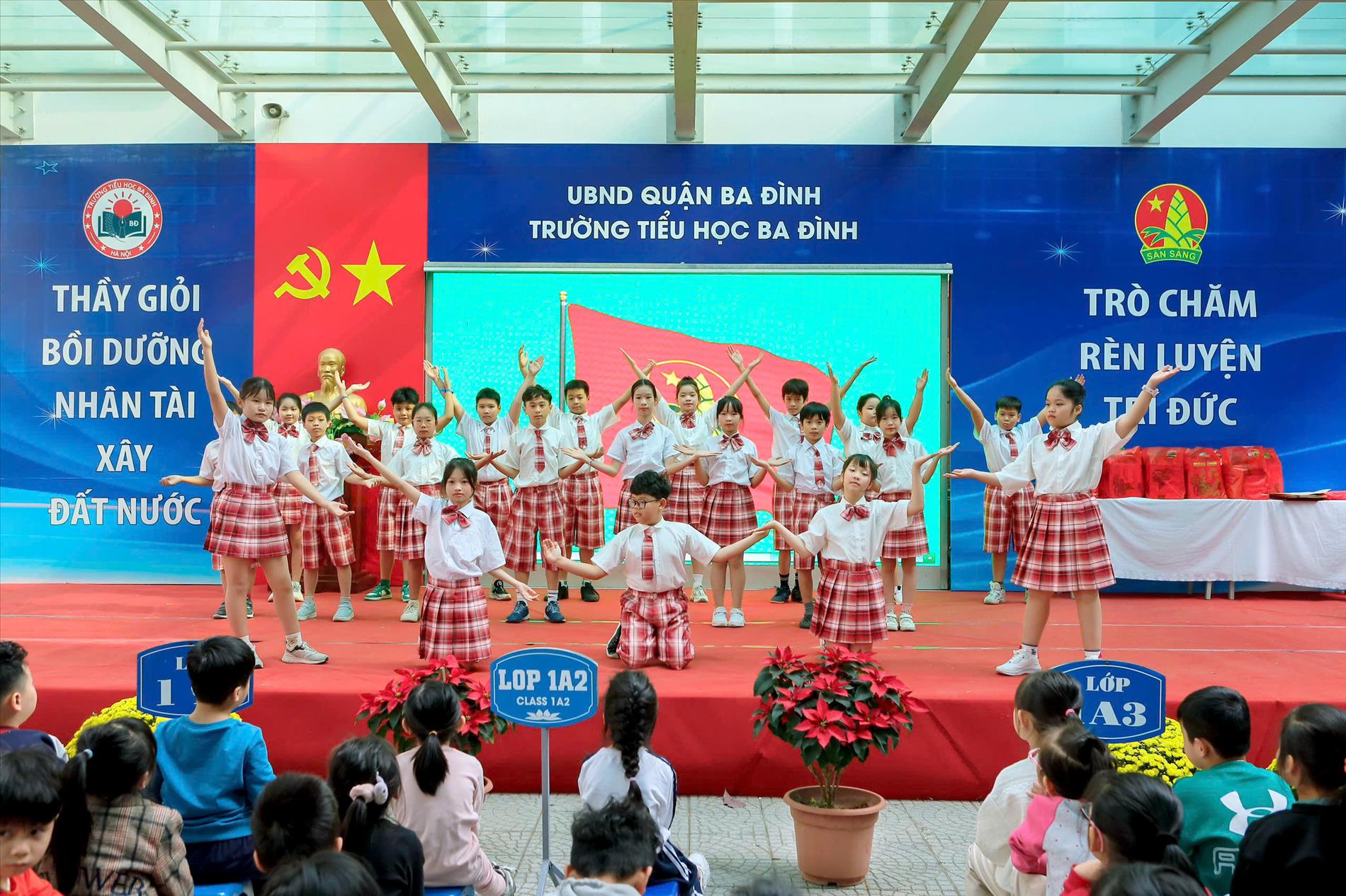 [Đại hội Cháu ngoan Bác Hồ] Hành khúc Đội Thiếu niên tiền phong Hồ Chí Minh - Lớp 5A1