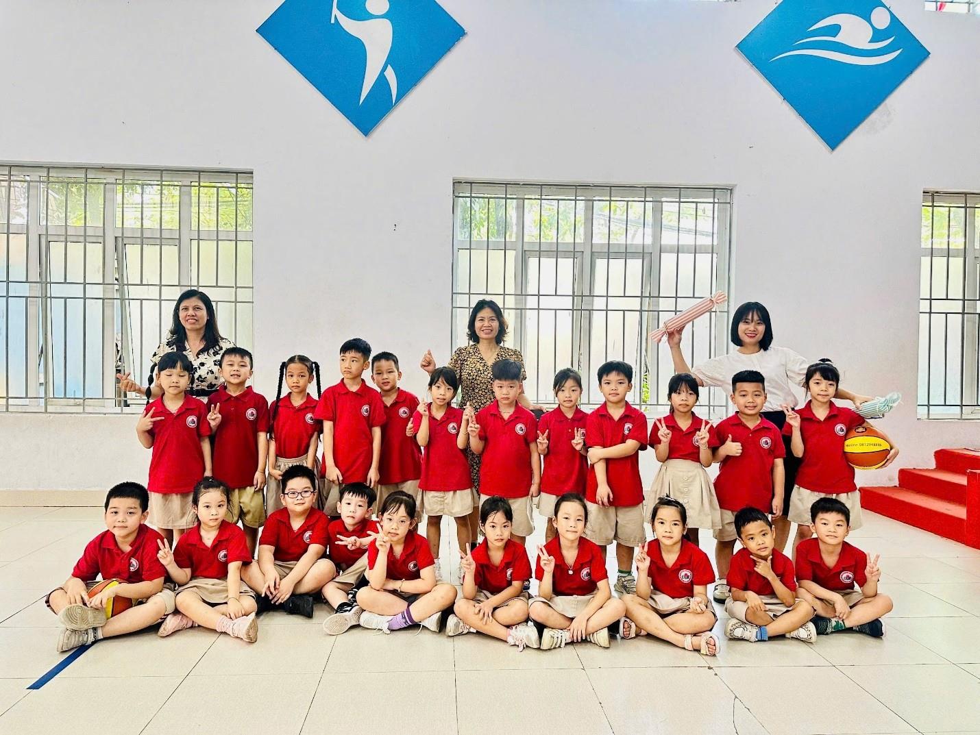 Khối 1 tranh tài trong Giải thể thao truyền thống trường Tiểu học Ba Đình năm 2025