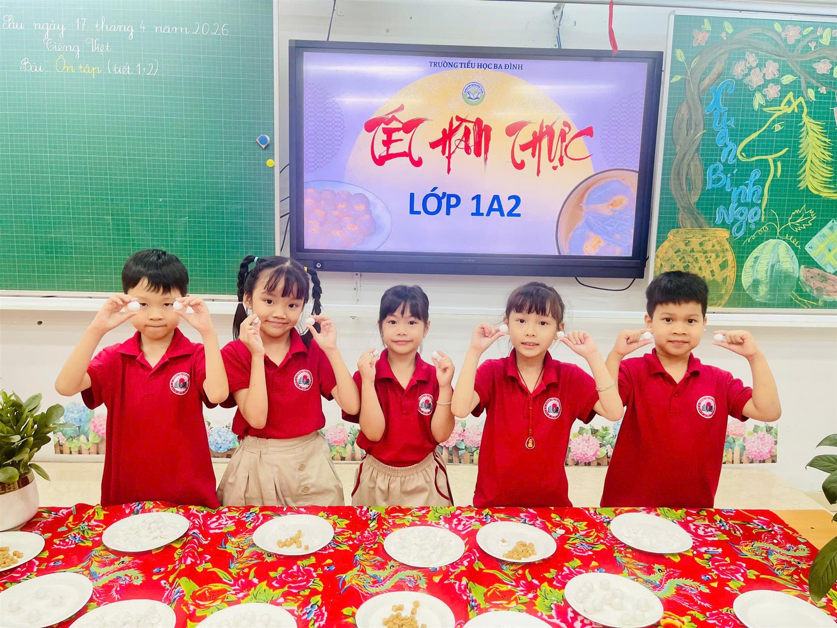 Cùng học sinh lớp 1 trường Tiểu học Ba Đình tìm hiểu về Tết Hàn Thực