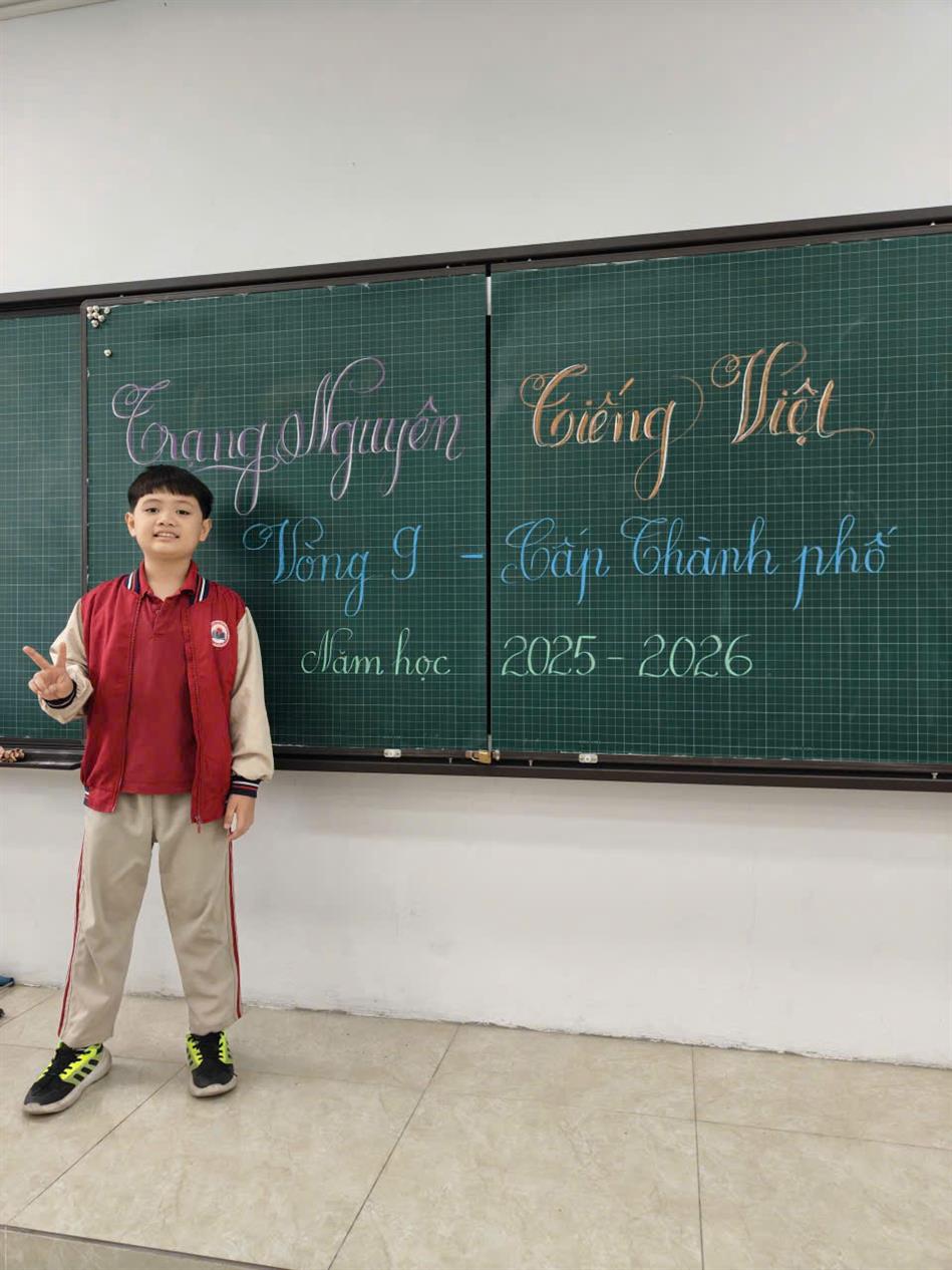 Nguyễn Gia Khánh tỏa sáng với bảng vàng thành tích ấn tượng