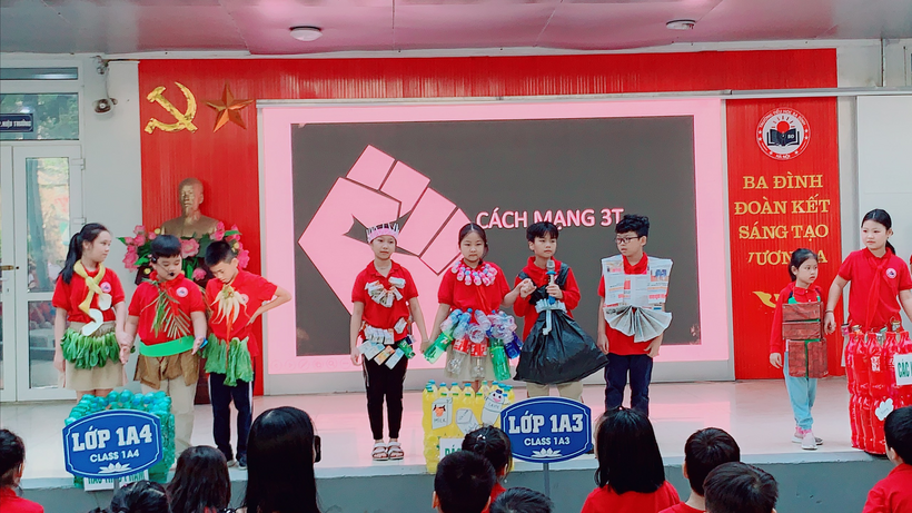 A group of people performing on stage

Description automatically generated with medium confidence