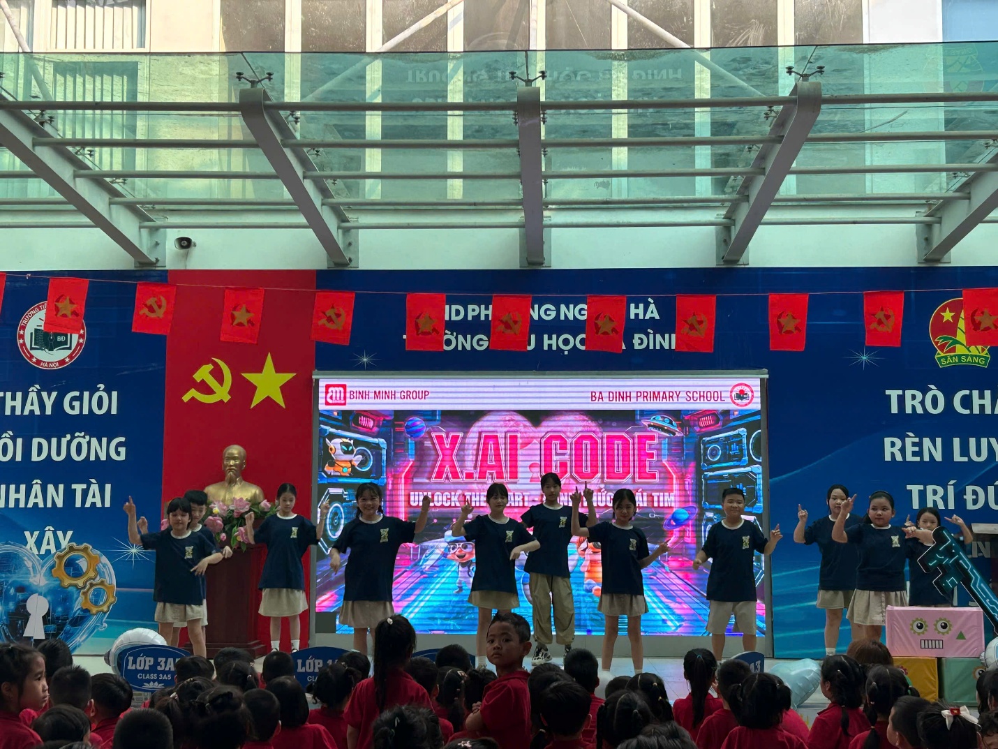 A group of children on a stage

AI-generated content may be incorrect.