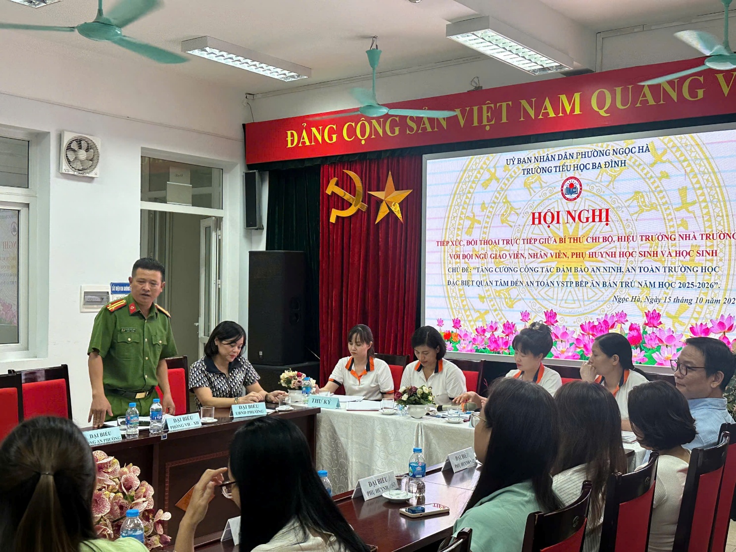 A group of people sitting around a table

AI-generated content may be incorrect.