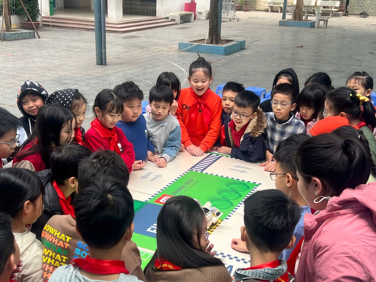 A group of children around a board game

AI-generated content may be incorrect.