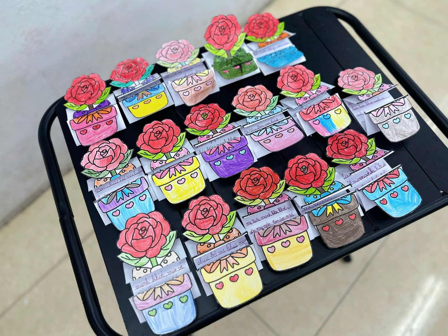 A table with flowers on it

AI-generated content may be incorrect.