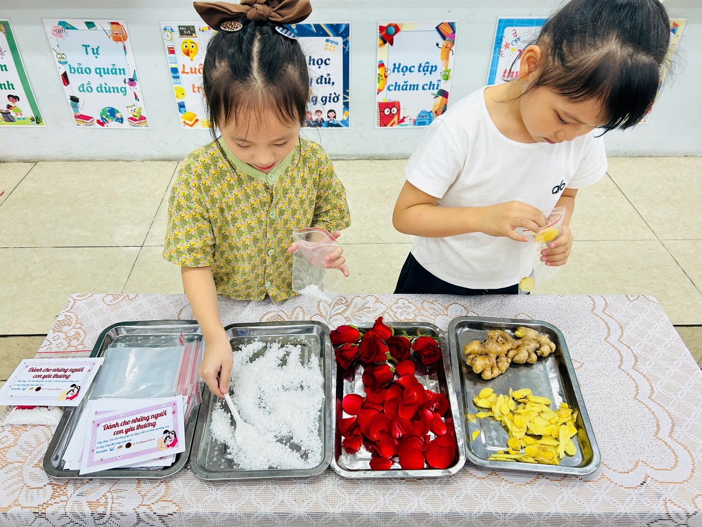 A group of girls preparing food

AI-generated content may be incorrect.