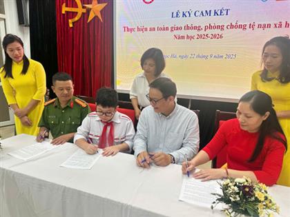 Trường Tiểu học Ba Đình tổ chức Lễ ký cam kết thực hiện tốt An toàn giao thông và phòng chống các tệ nạn xã hội năm học 2025-2026