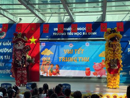 Trường Tiểu học Ba Đình tưng bừng tổ chức Chương trình "Vui Tết Trung thu"