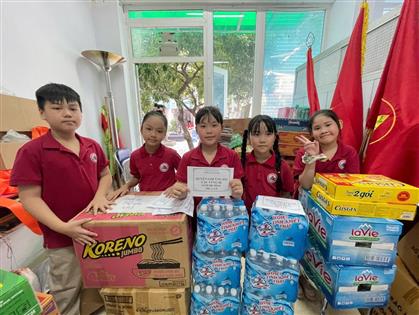 Trường Tiểu học Ba Đình chung tay hướng về miền Bắc thân yêu!