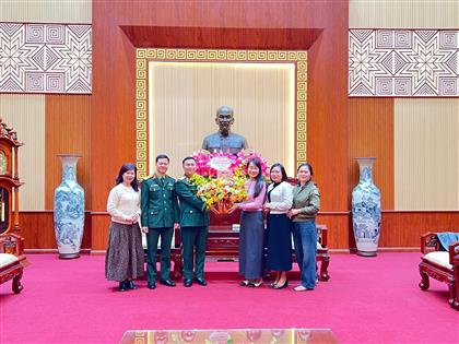 Trường Tiểu học Ba Đình chúc mừng các đơn vị bộ đội kết nghĩa nhân dịp kỉ niệm Ngày thành lập Quân đội Nhân dân Việt Nam