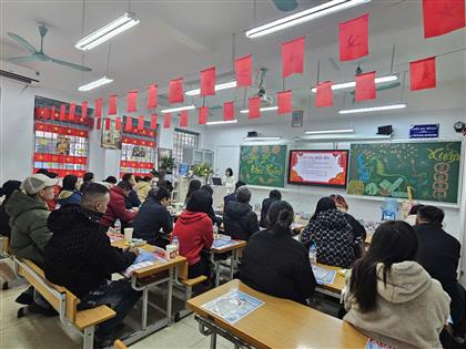 Trường Tiểu học Ba Đình: Buổi Họp phụ huynh Sơ kết học kì I đậm đà sắc Xuân