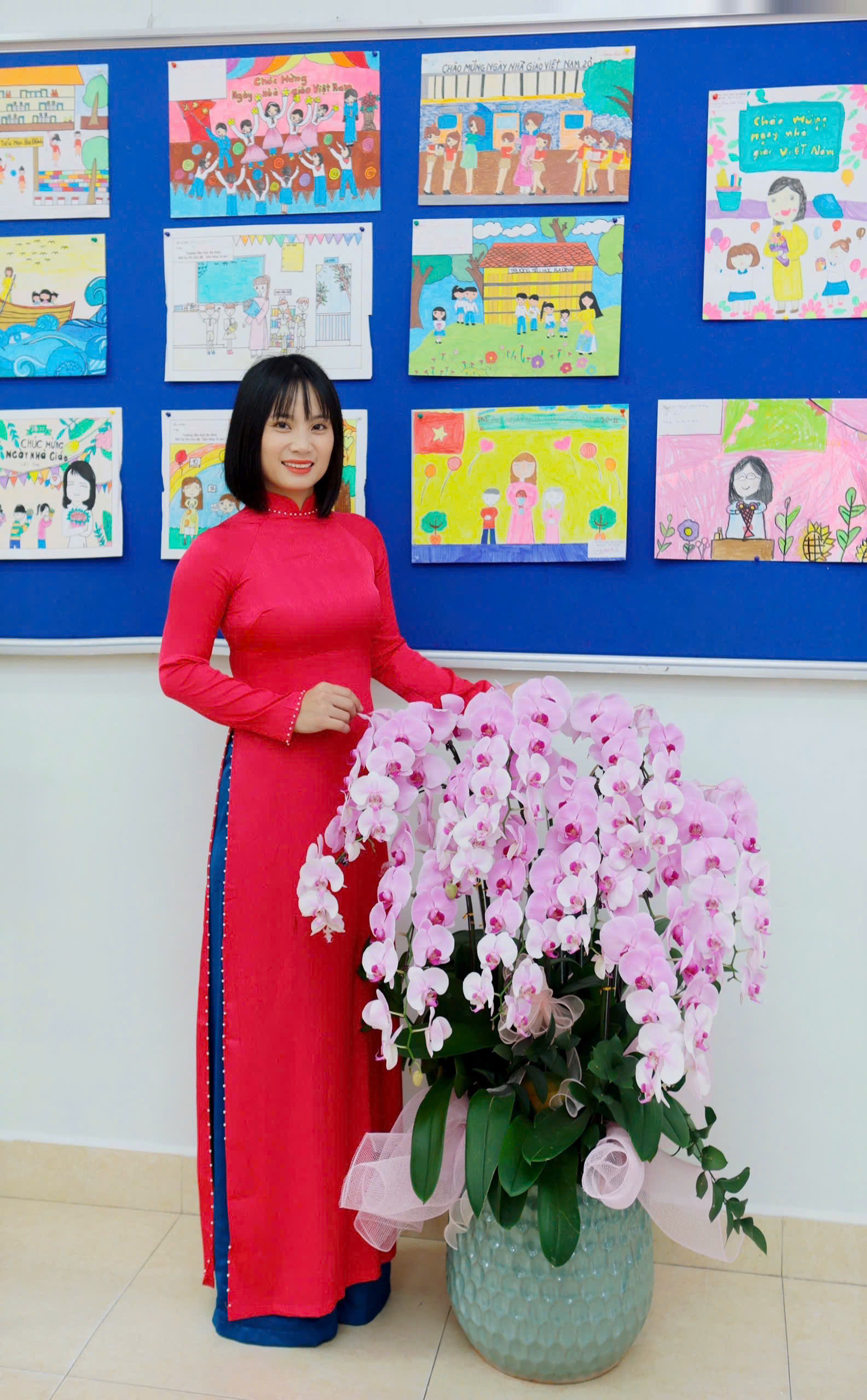 A person in a red dress standing next to a plant with flowers

AI-generated content may be incorrect.
