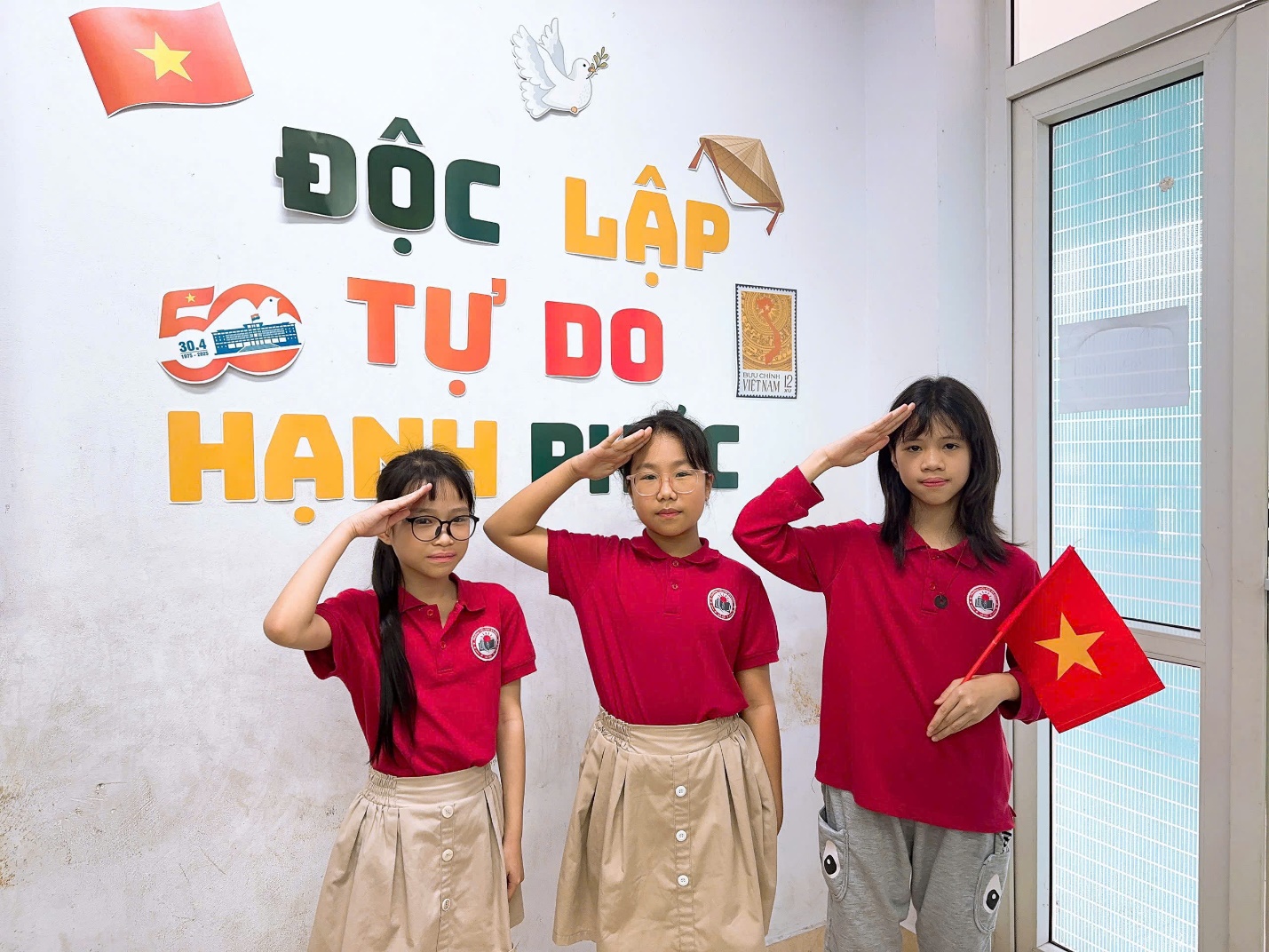 A group of girls saluting in front of a sign

AI-generated content may be incorrect.